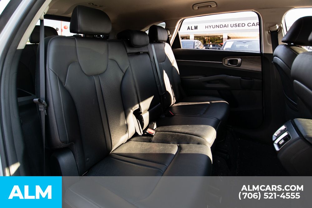 2022 Kia Sorento S photo 15