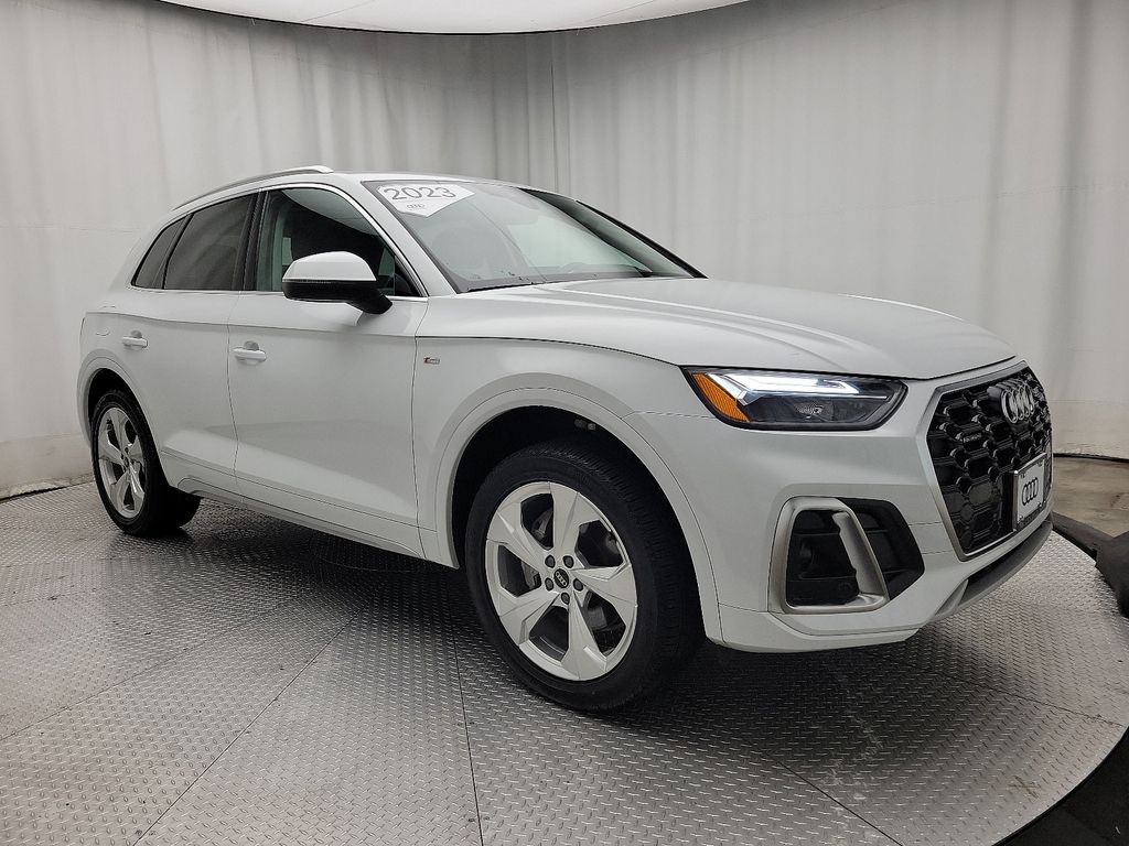 2023 Audi Q5 e Premium Plus 3