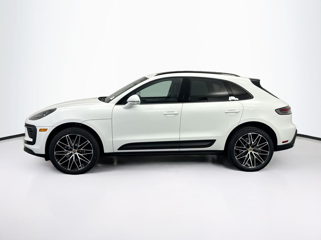Thumbnail: 2026 Porsche Macan - 2