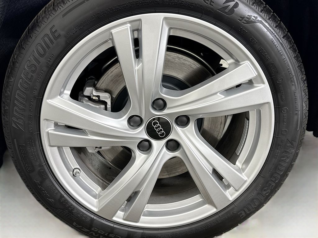 Thumbnail: 2025 Audi A5 - 31