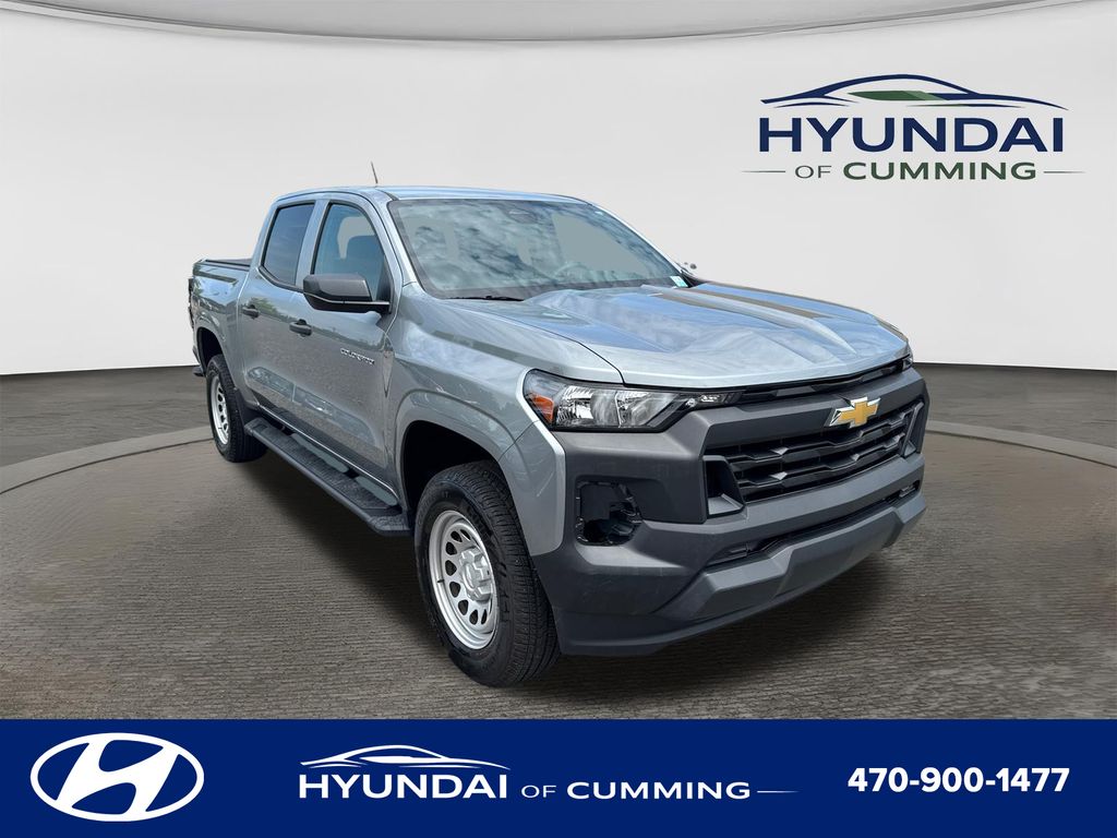 Sterling Gray Metallic 2024 Chevrolet Colorado Pickup Truck 4X2 8-Speed Automatic