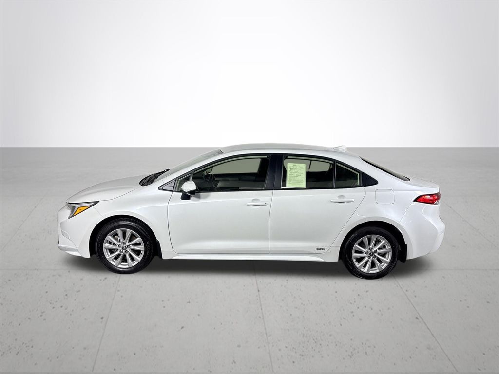 2024 Toyota Corolla Hybrid LE