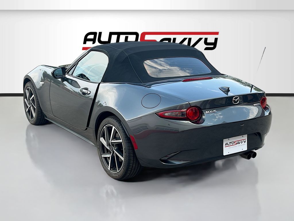 Used 2022 Gray Mazda Grand Touring image 5