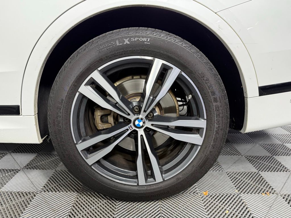 Thumbnail: 2022 BMW X7 - 10