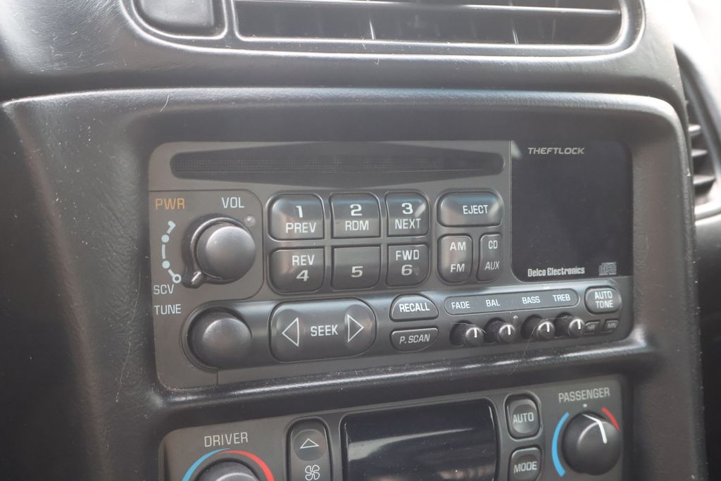 Thumbnail: 2002 Chevrolet Corvette - 20