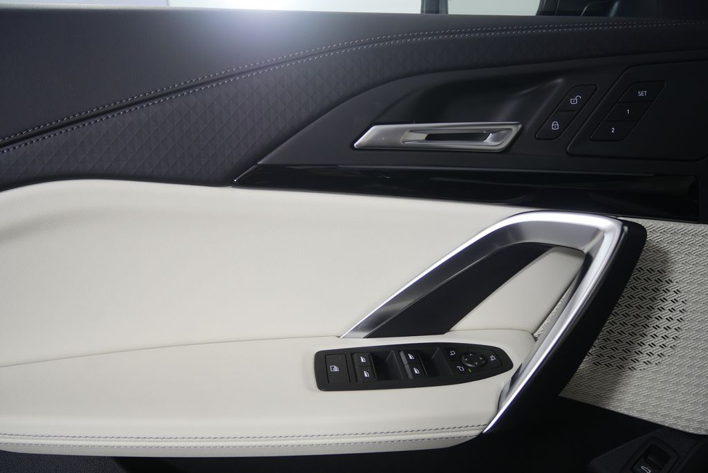 Thumbnail: 2026 BMW X2 - 8
