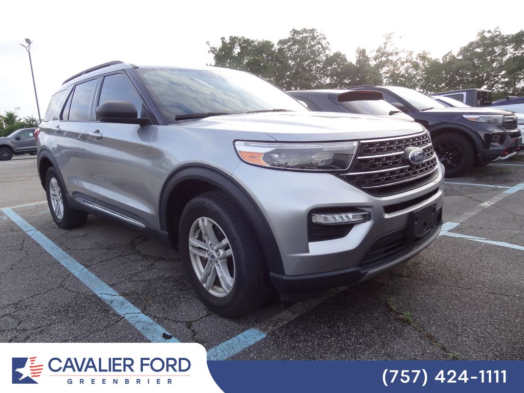 2022 Ford Explorer XLT 4WD's photo