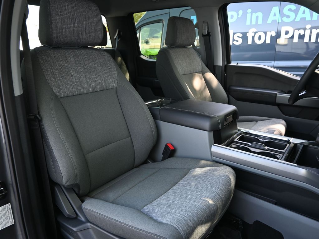 2025 Ford F-350 Super Duty XLT