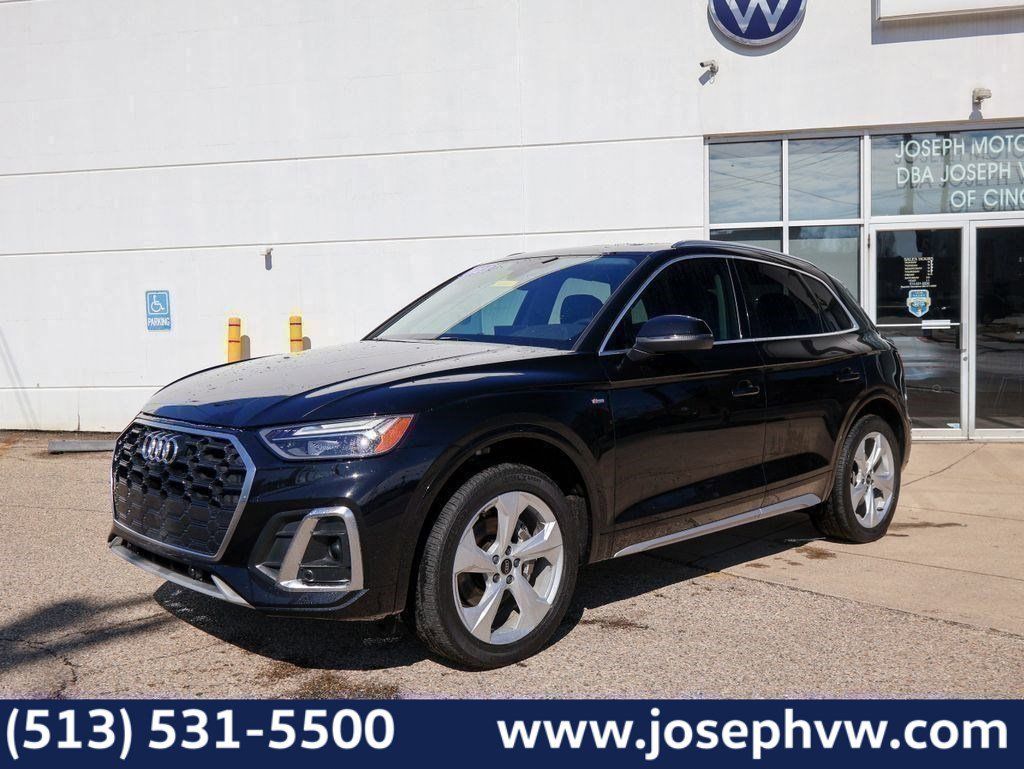 Black Metallic 2023 Audi Q5 quattro Premium Plus S Line 45 TFSI SUV / Crossover All-Wheel Drive 7-Speed Automatic