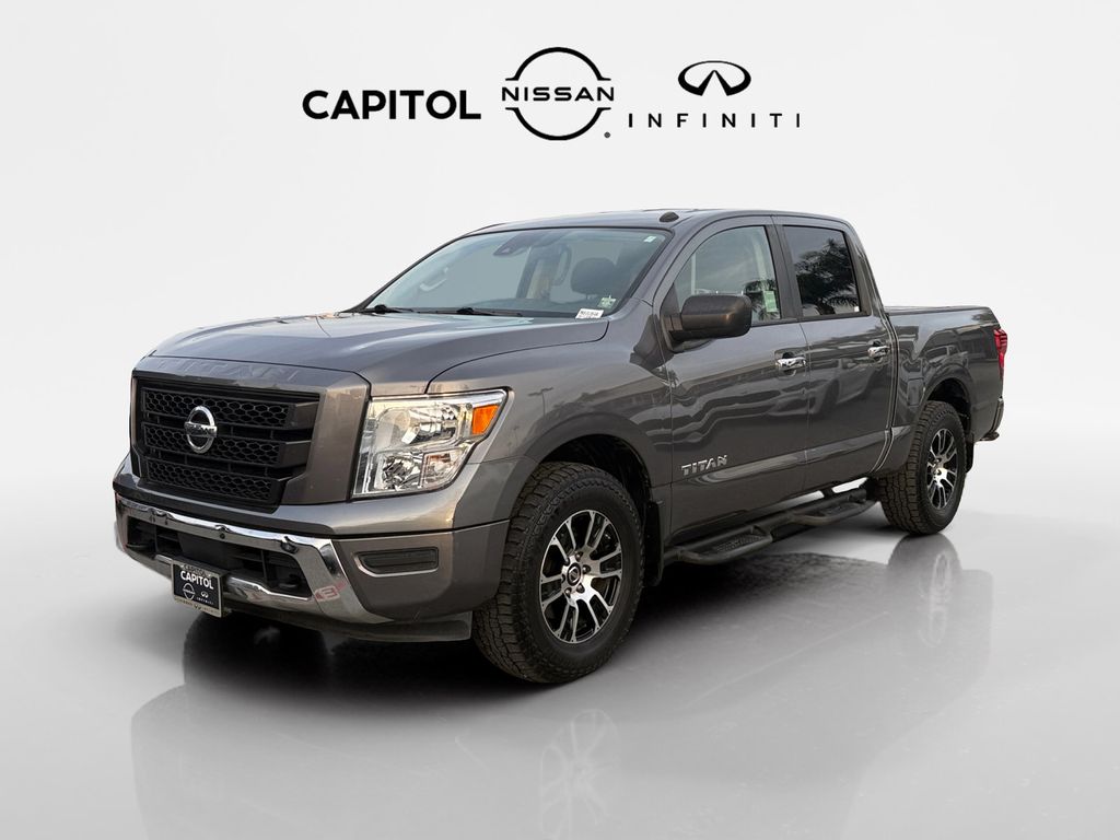 2021 Nissan Titan SV Crew Cab 4WD