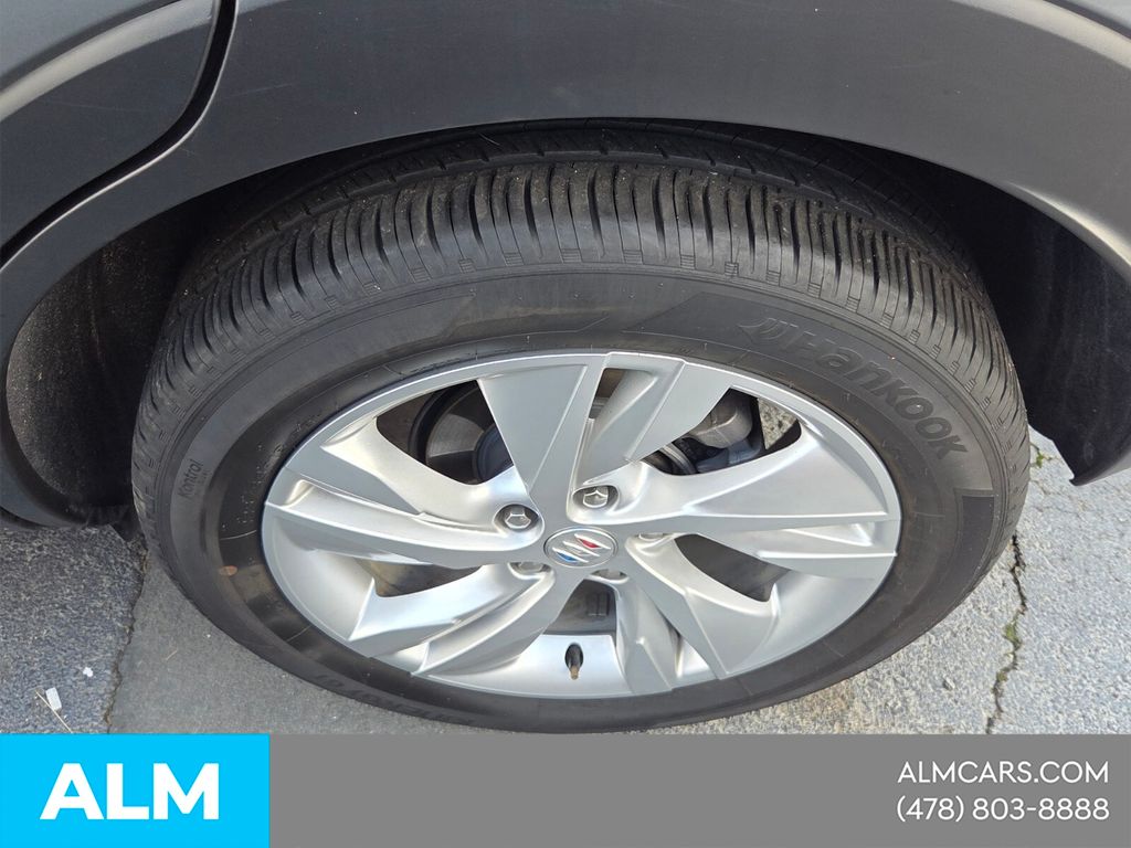 Used 2025 Gray Buick Preferred image 10