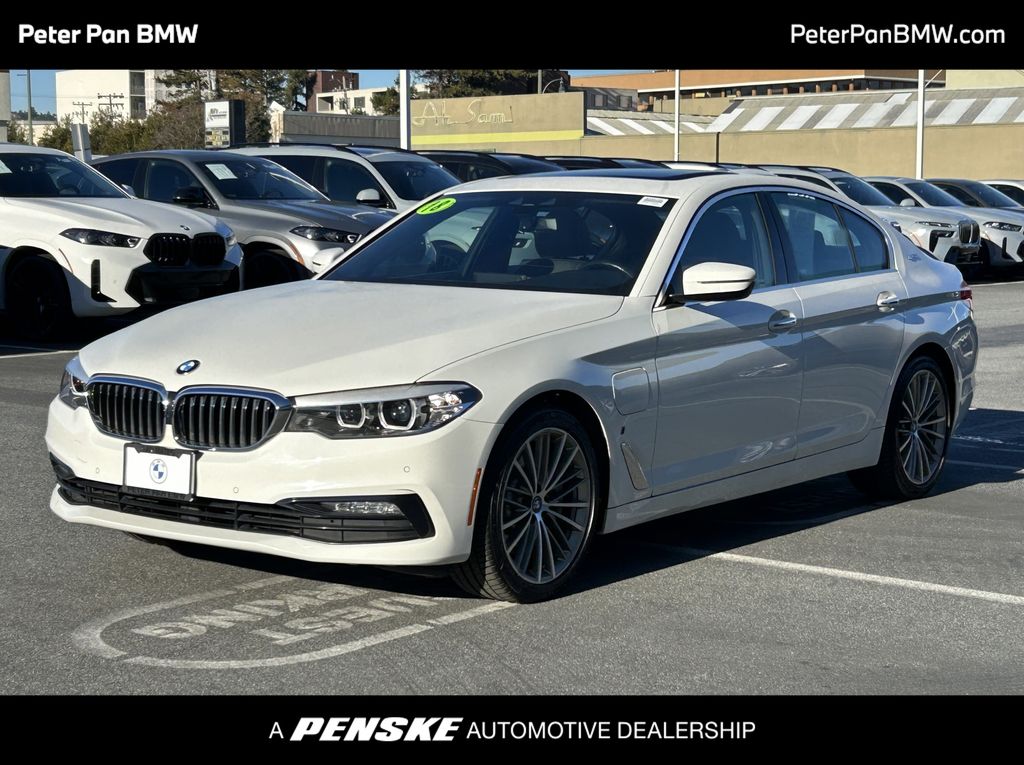 Thumbnail: 2018 BMW 5 Series - 1