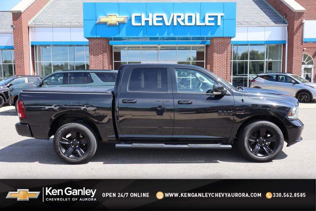Brilliant Black Crystal Pearlcoat 2018 RAM 1500 Pickup Truck Four-Wheel Drive 8-Speed Automatic