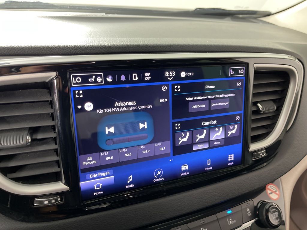 2023 Chrysler Pacifica Touring L 31