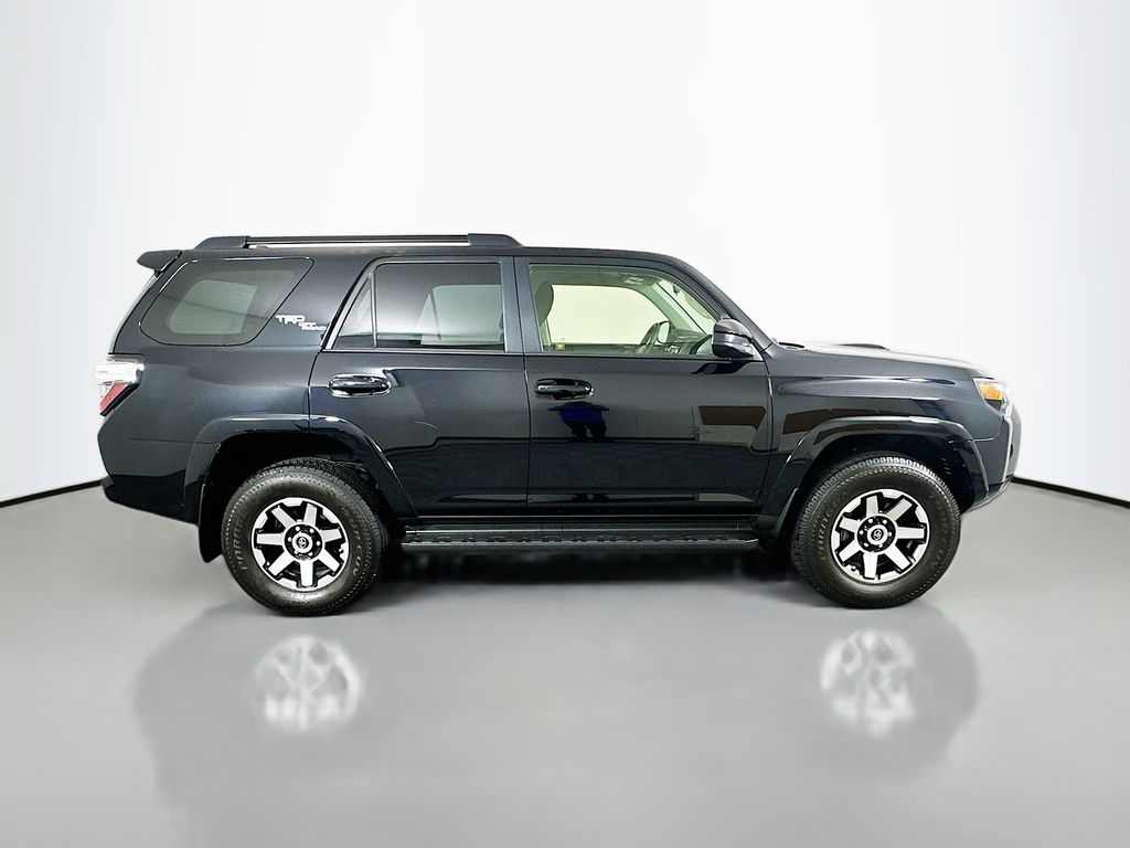 Thumbnail: 2019 Toyota 4Runner - 4