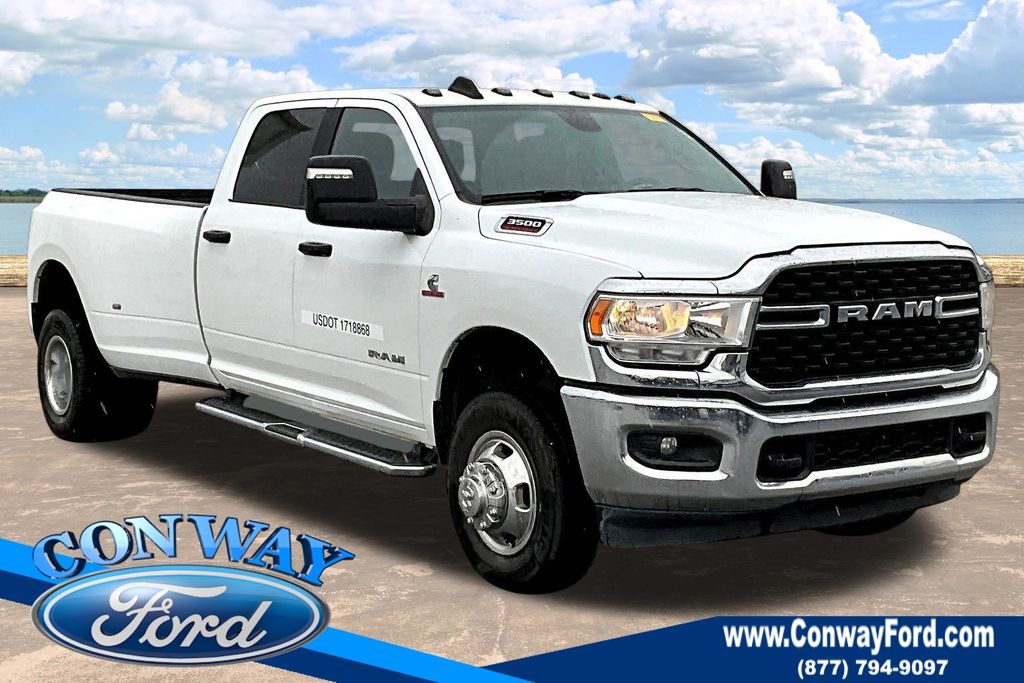 2024 RAM 3500 Big Horn Crew Cab LB DRW 4WD