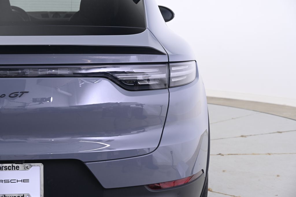 Thumbnail: 2022 Porsche  - 14