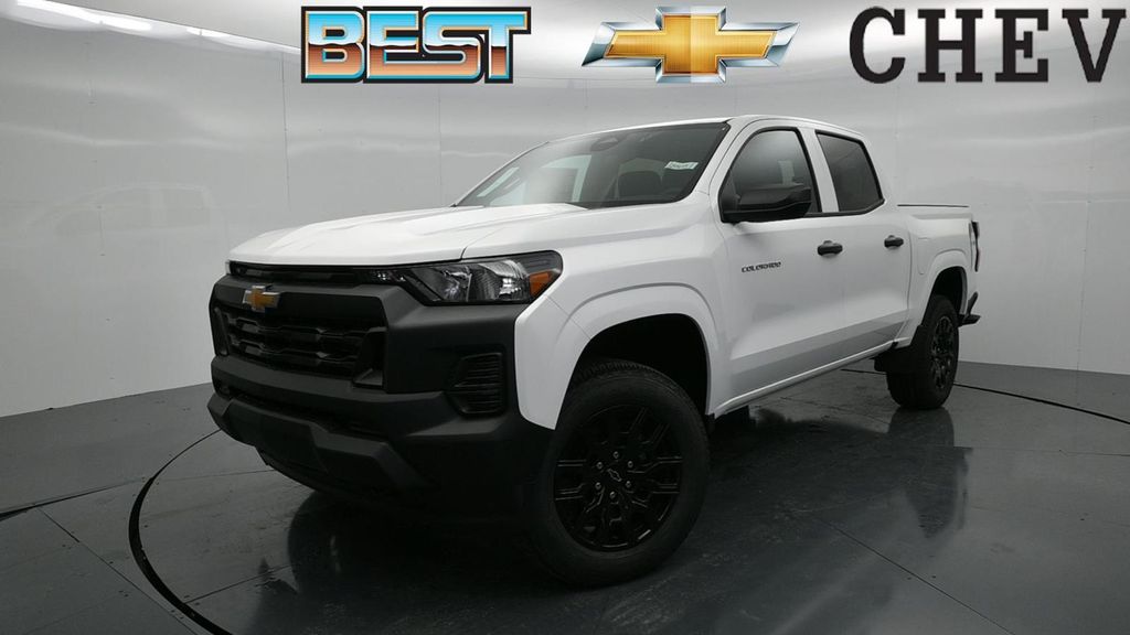 Summit White 2026 Chevrolet Colorado Pickup Truck Four-Wheel Drive 8-Speed Automatic
