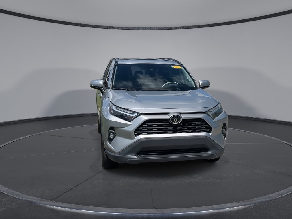 Thumbnail: 2022 Toyota RAV4 - 3
