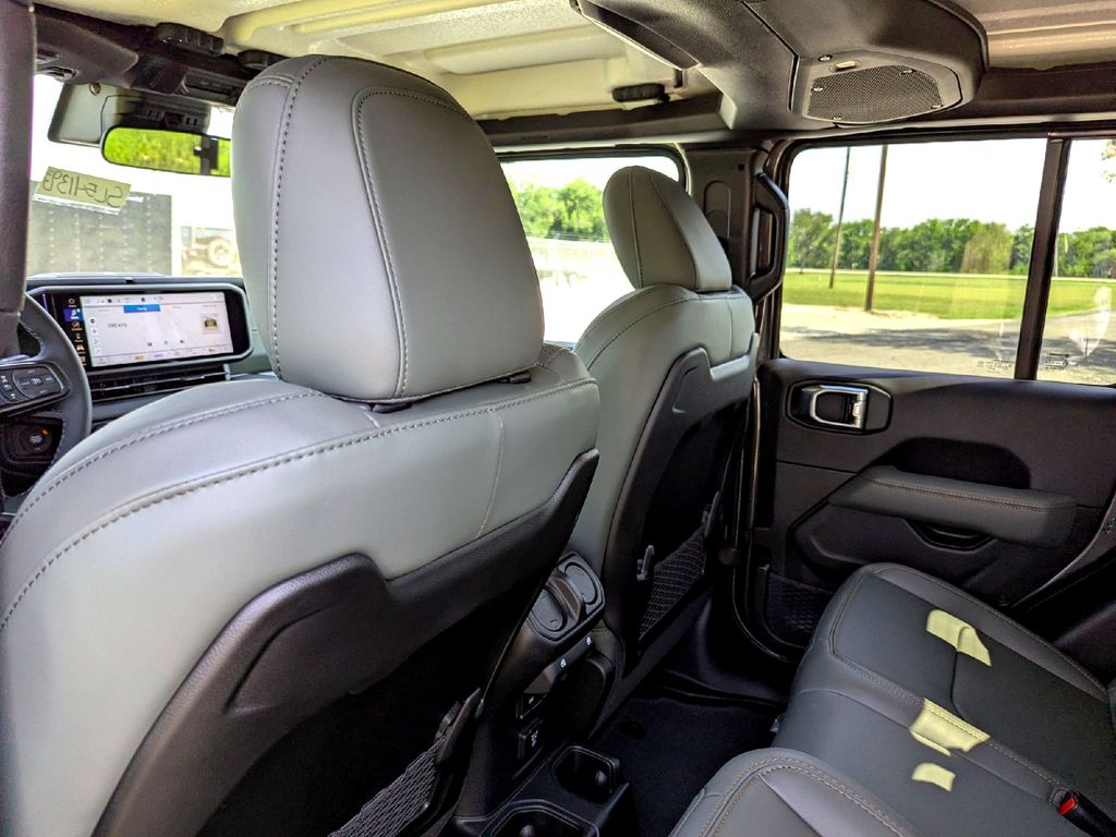 New Car 2025 Jeep Gladiator  Mojave For Sale In Taylor, Texas