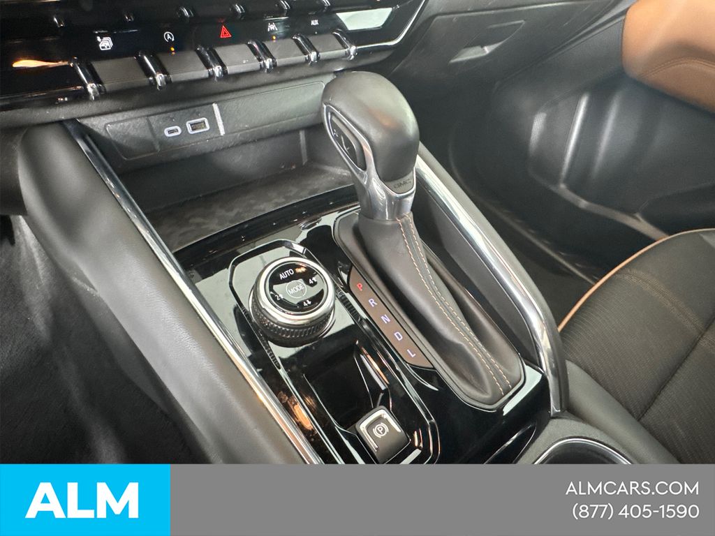 Used 2024 Black GMC AT4 image 33