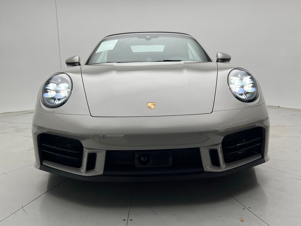 Thumbnail: 2025 Porsche 911 - 25