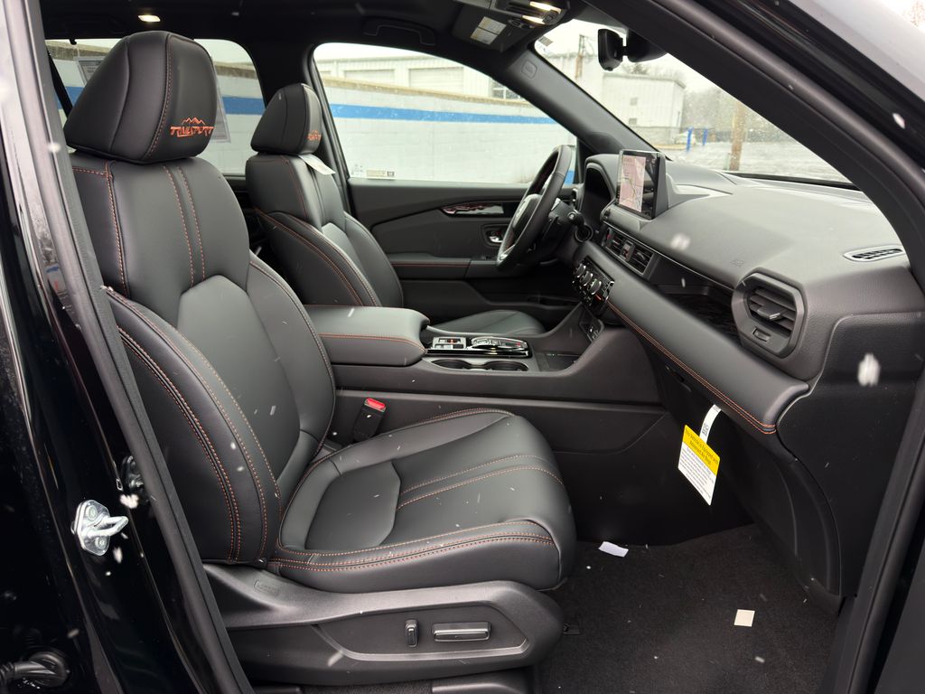 Thumbnail: 2026 Honda Pilot - 26