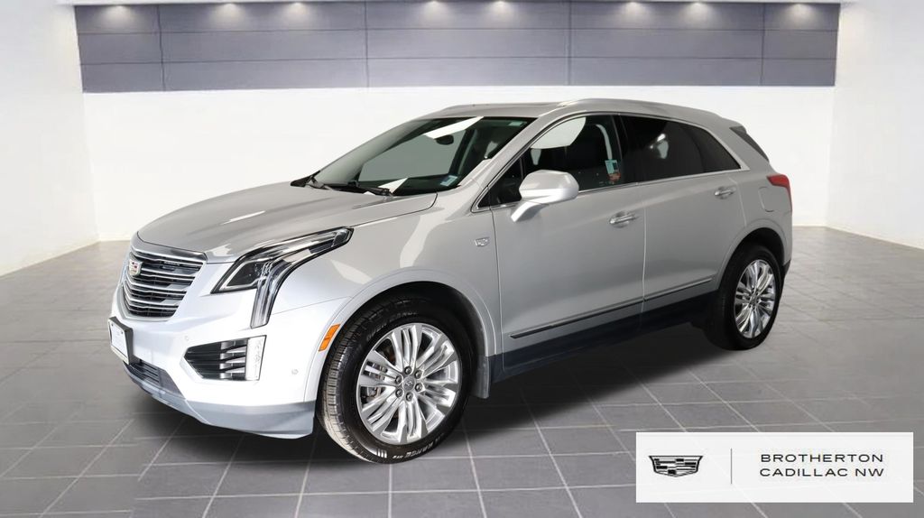 Radiant Silver Metallic 2017 Cadillac XT5 Premium Luxury AWD SUV / Crossover Four-Wheel Drive 8-Speed Automatic