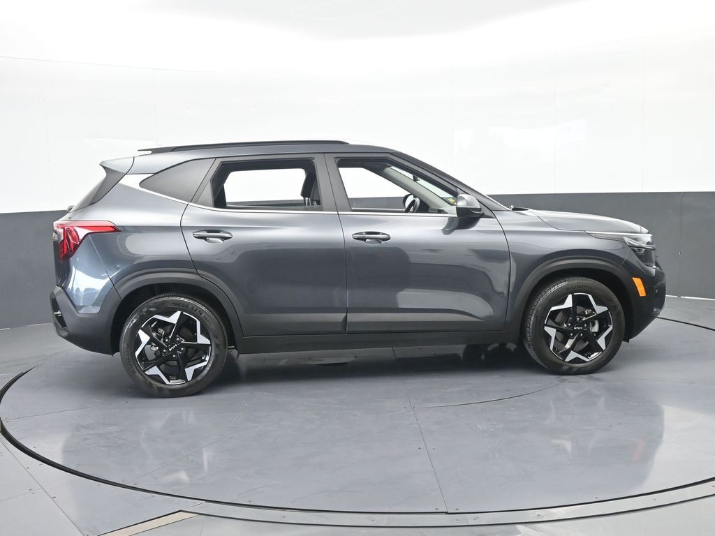 Used 2024 Gravity Gray Kia EX image 7