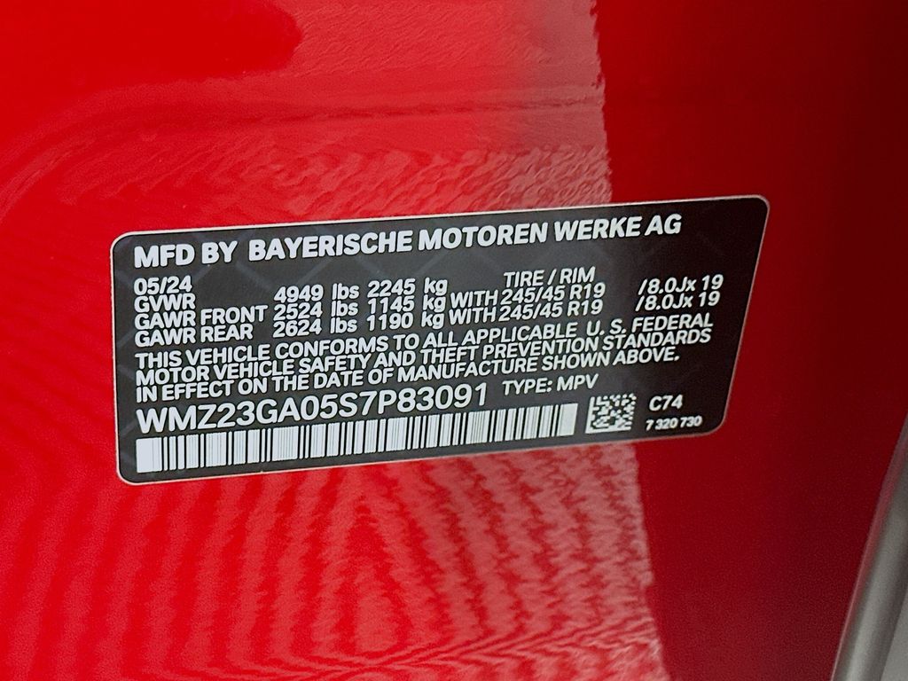 2025 MINI Cooper Countryman Base 24