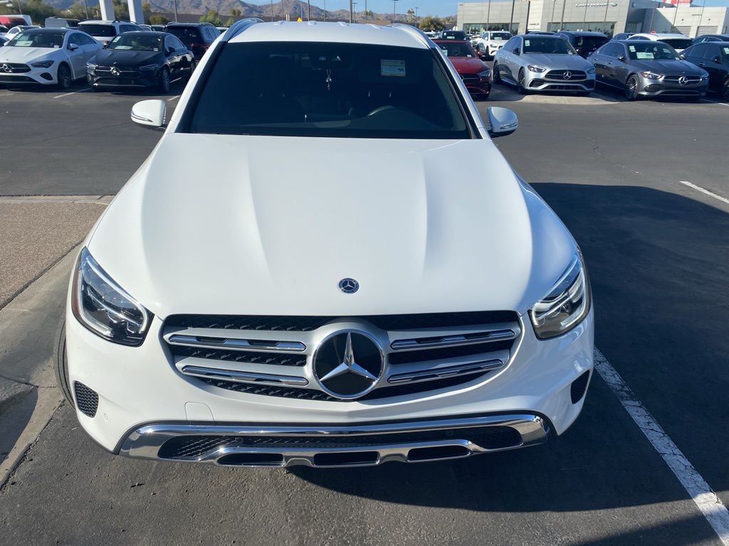 2022 Mercedes-Benz GLC 300 2