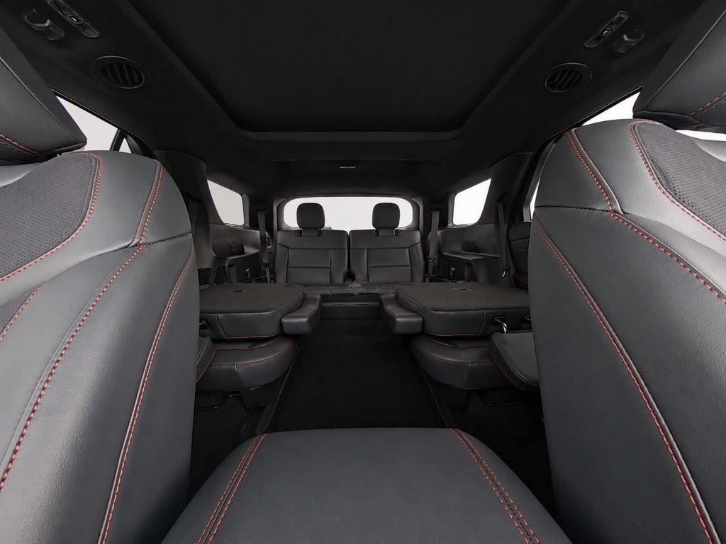 New 2026 Star White Metallic Tri-Coat Ford ST image 15
