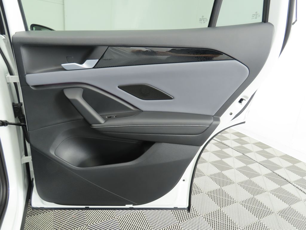 Thumbnail: 2025 Volkswagen Tiguan - 28