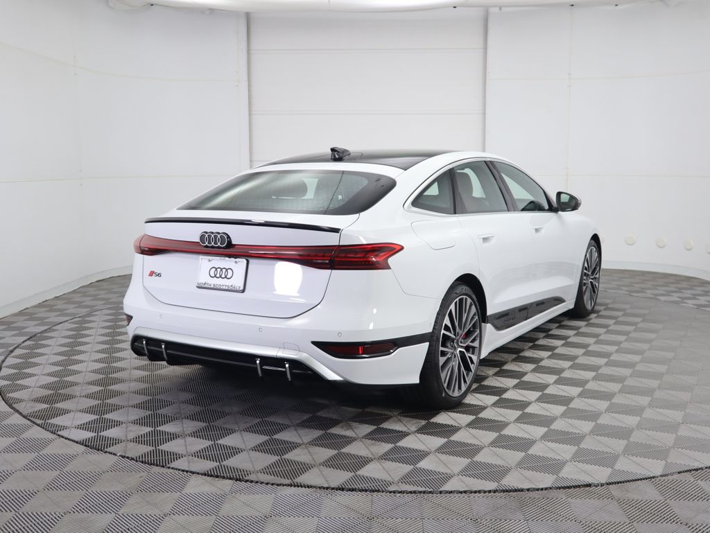 Thumbnail: 2025 Audi S6 - 5