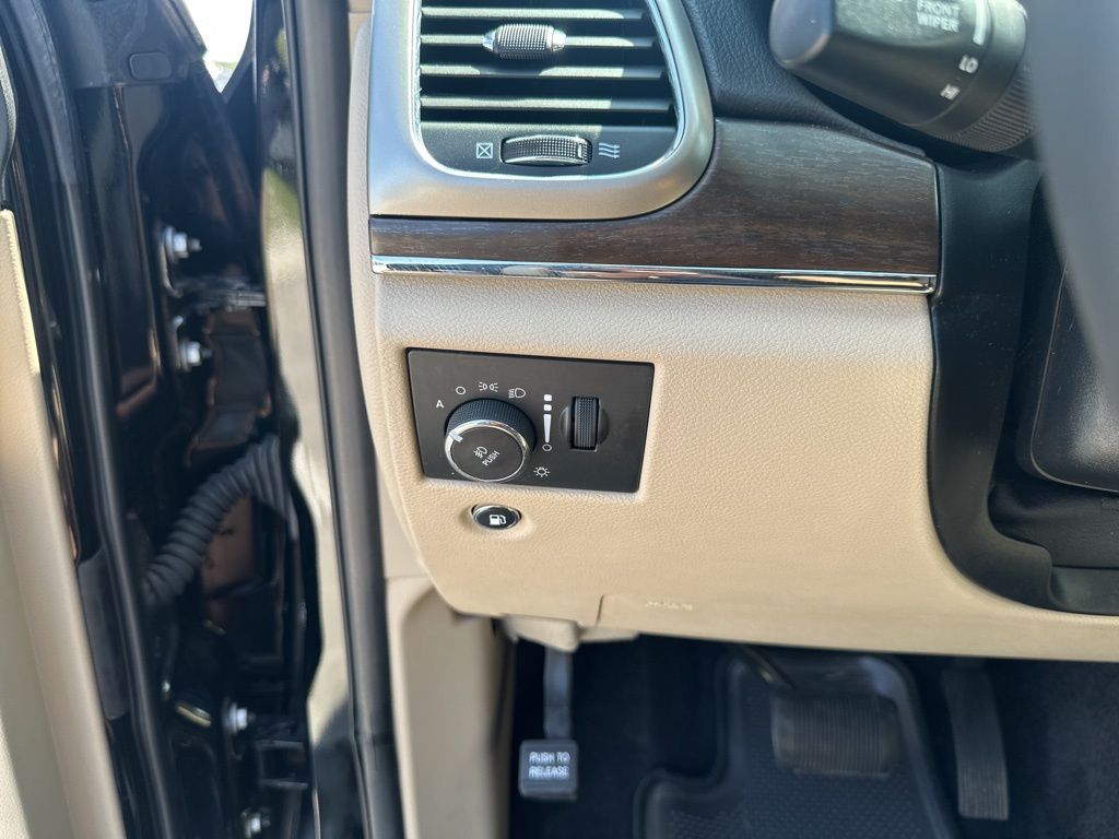 Used Car 2017 Jeep Grand Cherokee  Limited For Sale In Austin, Texas