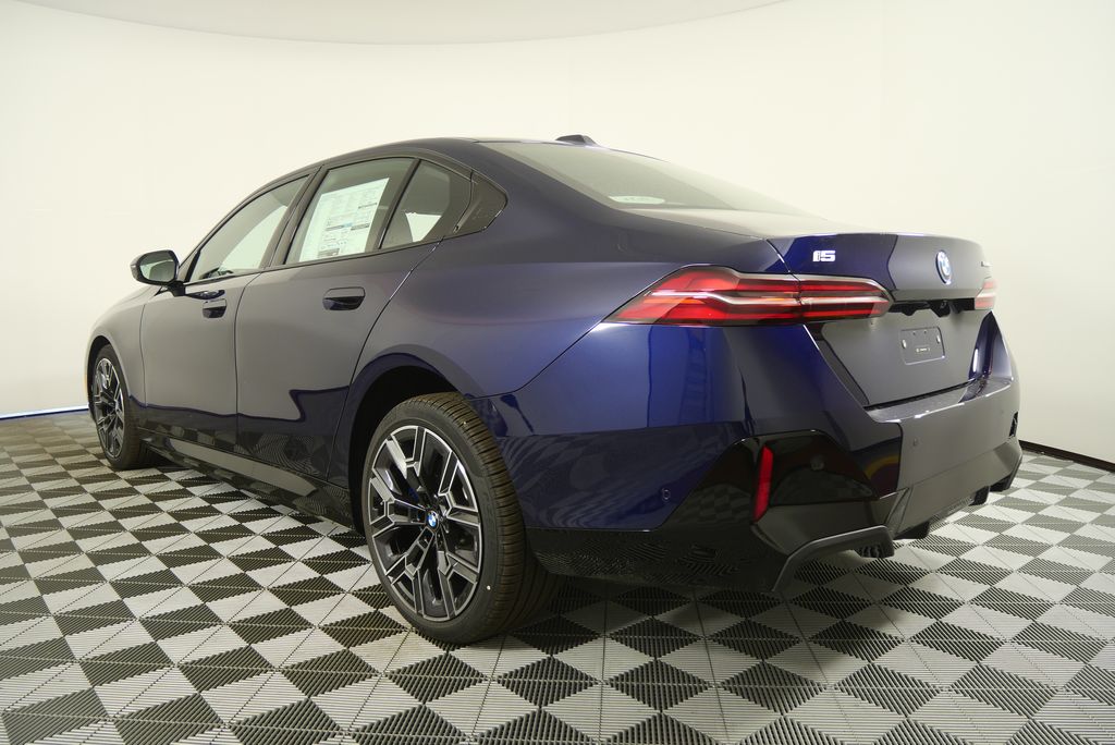 Thumbnail: 2026 BMW i5 - 5