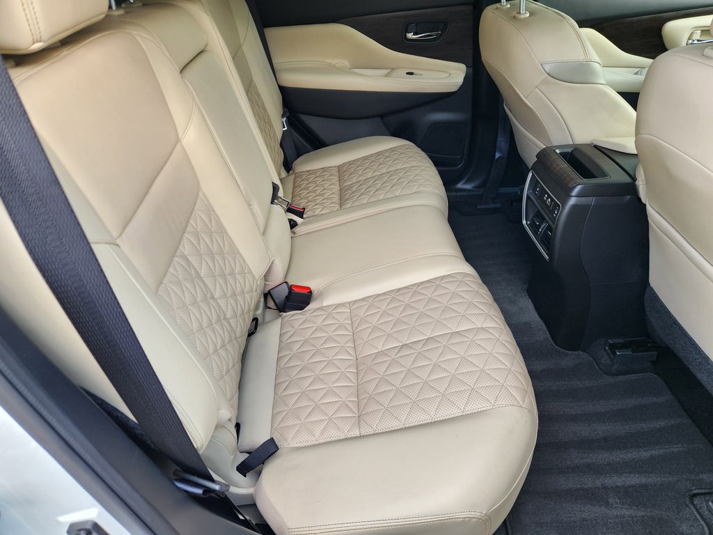 2023 Nissan Murano Platinum White at Central Houston Nissan
