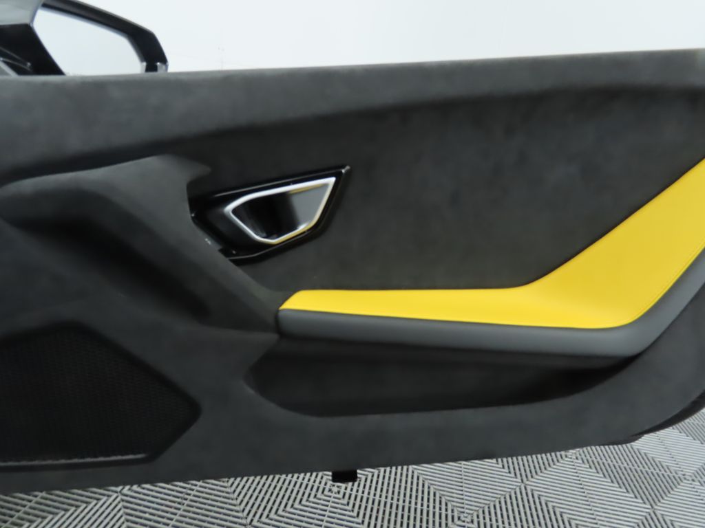 2024 Lamborghini Huracan Tecnica 24