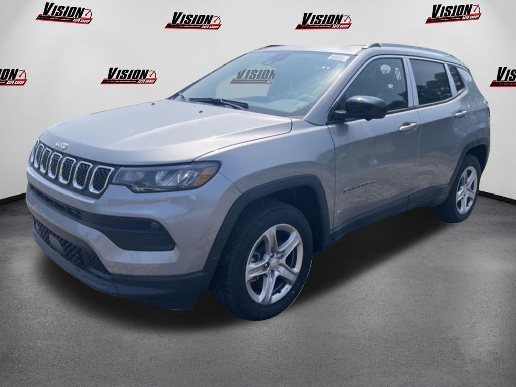 2023 Jeep Compass Latitude 4WD