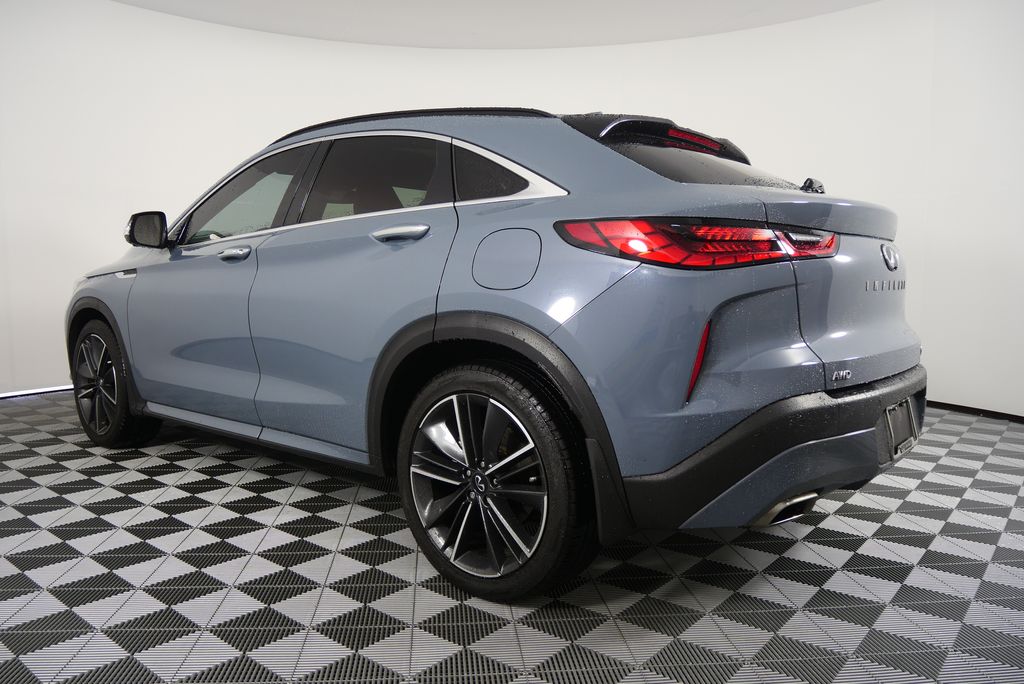 2022 INFINITI QX55 Essential 5