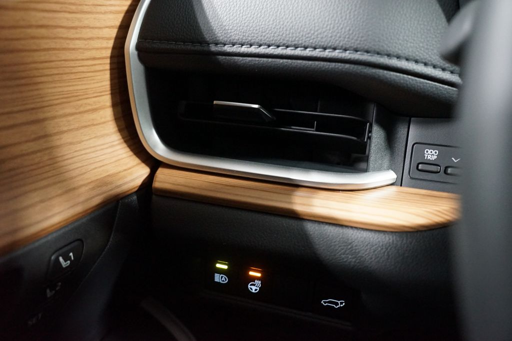 Thumbnail: 2026 Toyota Grand Highlander - 24