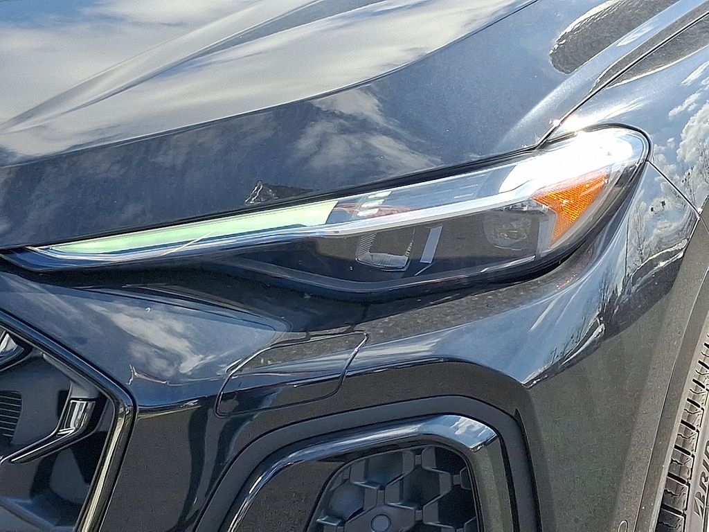 Thumbnail: 2025 Audi SQ5 - 6