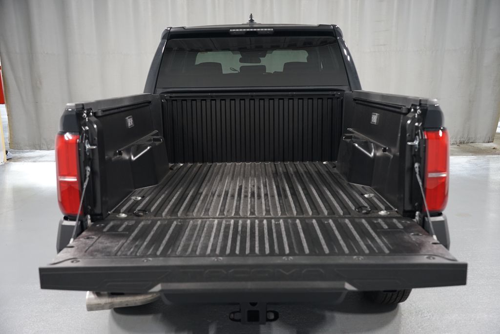 Thumbnail: 2025 Toyota Tacoma - 32