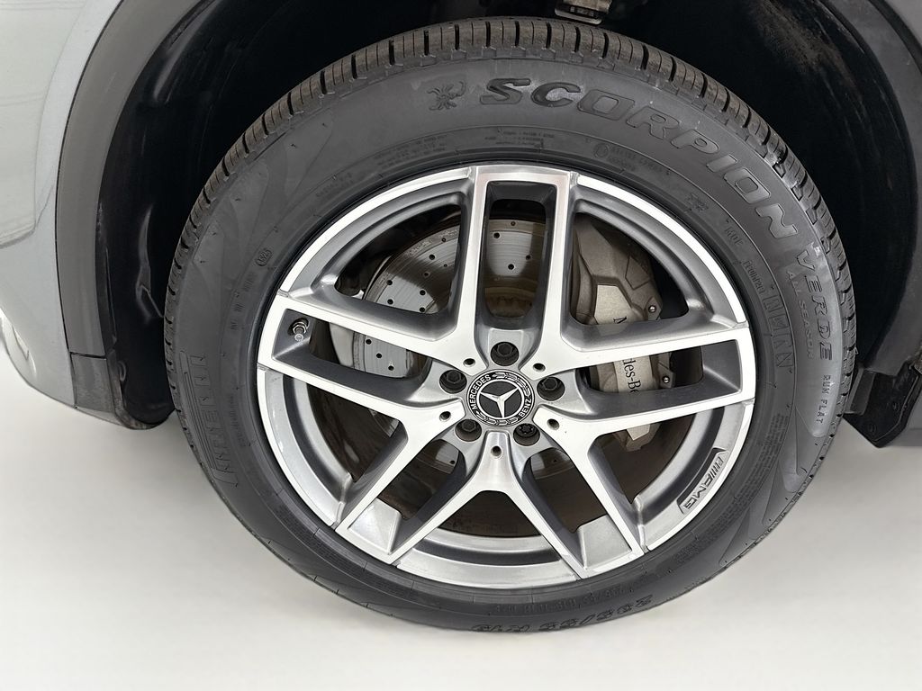 Thumbnail: 2019 Mercedes-Benz GLC - 28