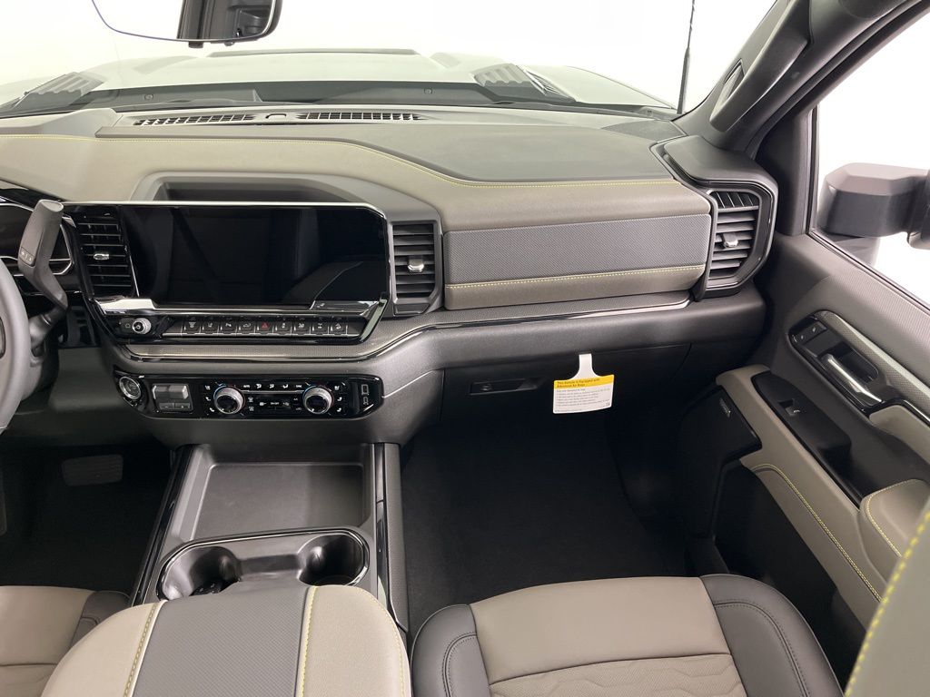 2025 Chevrolet Silverado 2500 ZR2 23