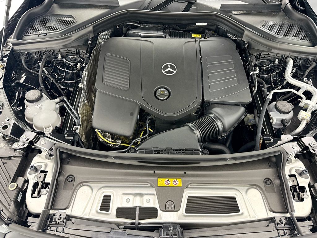 Thumbnail: 2026 Mercedes-Benz GLC - 28