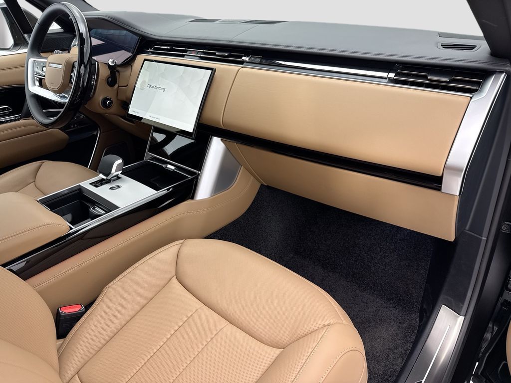 Thumbnail: 2026 Land Rover Range Rover - 16