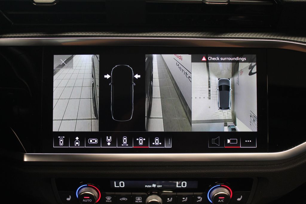 Thumbnail: 2024 Audi Q3 - 24