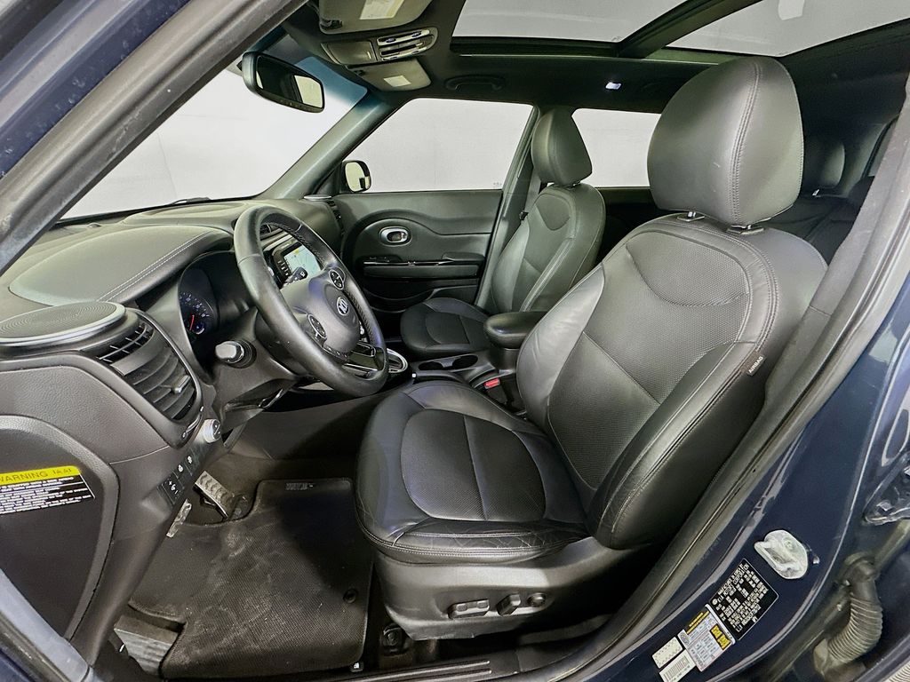 Thumbnail: 2015 Kia Soul - 20