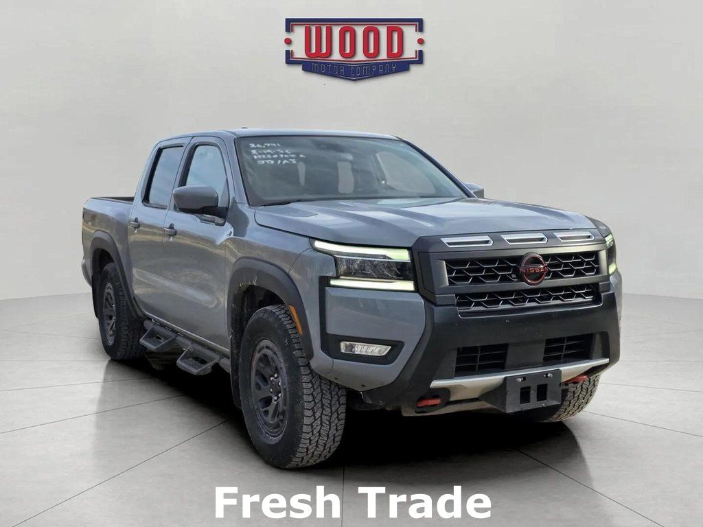 2025 Nissan Frontier PRO-4X Crew Cab 4WD